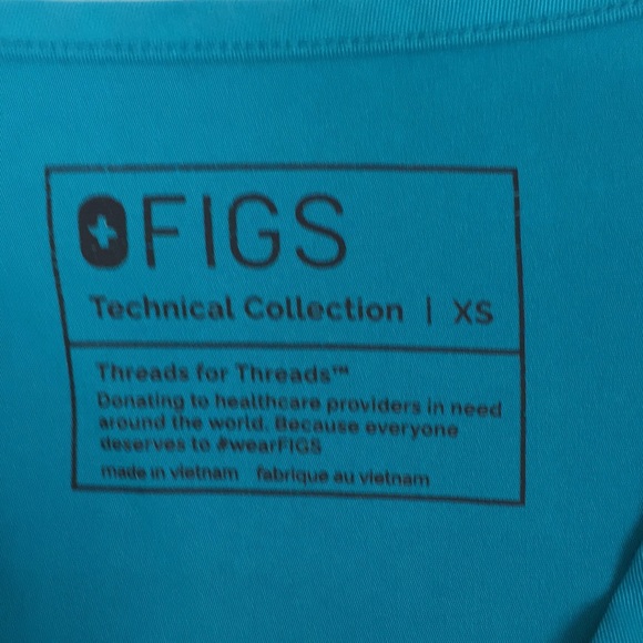 Figs Technical Collection XS Two Pocket Top - Picture 3 of 4